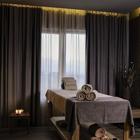 Jump To Luxury In Incl Wellness